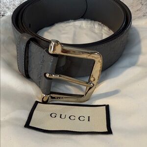 Gucci Embossed Gray Belt with Shiny Gold Buckle
